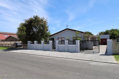 House For Sale in Melton Rose, Cape Town